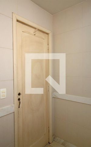 Casa à venda com 350m², 6 quartos e 2 vagasBanheiro