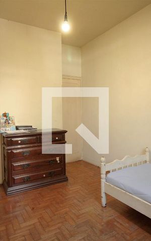 Casa à venda com 350m², 6 quartos e 2 vagasQuarto 2