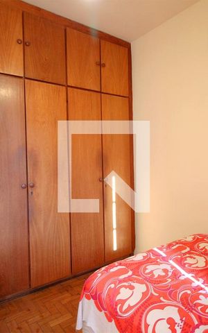 Casa à venda com 350m², 6 quartos e 2 vagasQuarto 1