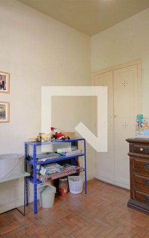 Casa à venda com 350m², 6 quartos e 2 vagasQuarto 2