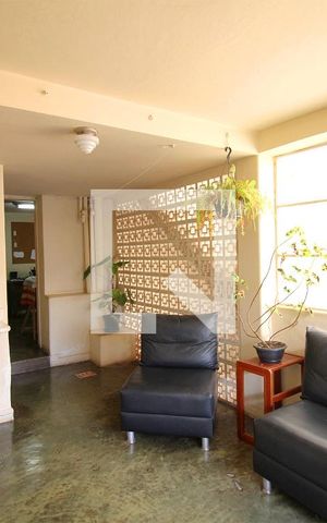 Casa à venda com 350m², 6 quartos e 2 vagasSala – Piso térreo