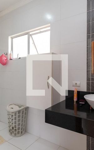 Casa à venda com 380m², 4 quartos e 2 vagasBanheiro 3
