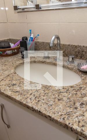 Casa à venda com 380m², 4 quartos e 2 vagasBanheiro da Suíte 2