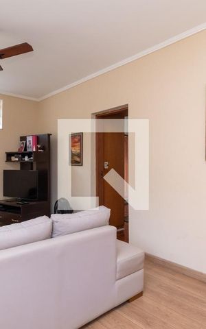Casa à venda com 380m², 4 quartos e 2 vagasSala de TV