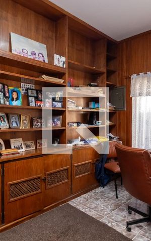 Casa à venda com 380m², 4 quartos e 2 vagasEscritório 2