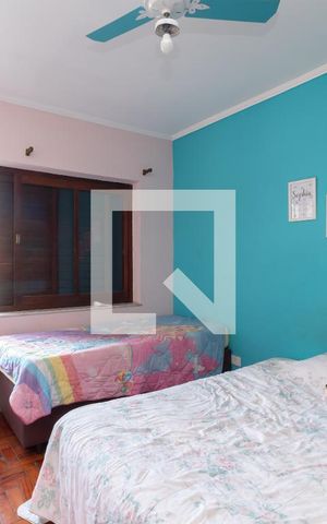 Casa à venda com 380m², 4 quartos e 2 vagasQuarto 3