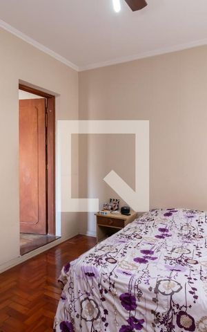 Casa à venda com 380m², 4 quartos e 2 vagasSuíte 2