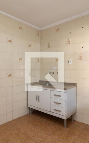 Casa à venda com 380m², 4 quartos e 2 vagasEdícula - Cozinha