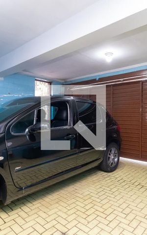 Casa à venda com 380m², 4 quartos e 2 vagasGaragem