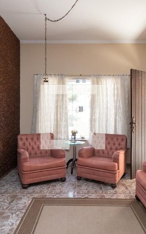 Casa à venda com 380m², 4 quartos e 2 vagasSala de Estar