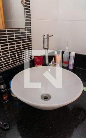 Casa à venda com 380m², 4 quartos e 2 vagasBanheiro 3