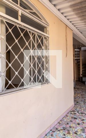 Casa à venda com 380m², 4 quartos e 2 vagasEdícula - Varanda