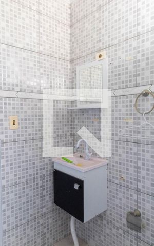 Casa à venda com 180m², 4 quartos e 2 vagas Casa à venda com 180m², 4 quartos e 2 vagasBanheiro 3