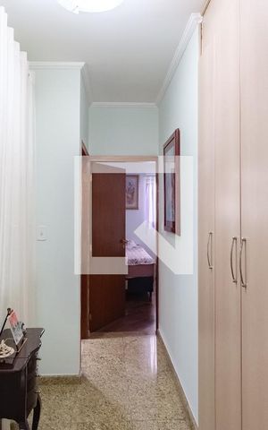 Casa à venda com 226m², 3 quartos e 3 vagasCorredor