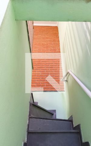 Casa à venda com 226m², 3 quartos e 3 vagasEscada para o terraço