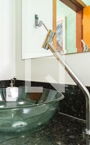 Casa à venda com 226m², 3 quartos e 3 vagasLavabo
