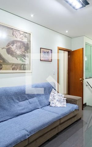 Casa à venda com 226m², 3 quartos e 3 vagasSala