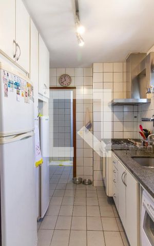Apartamento à venda com 147m², 3 quartos e 2 vagas Apartamento à venda com 147m², 3 quartos e 2 vagasCozinha