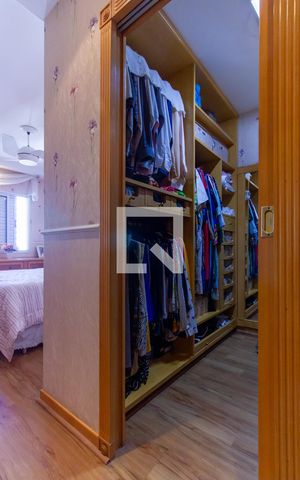 Apartamento à venda com 147m², 3 quartos e 2 vagas Apartamento à venda com 147m², 3 quartos e 2 vagasCloset da suíte 1