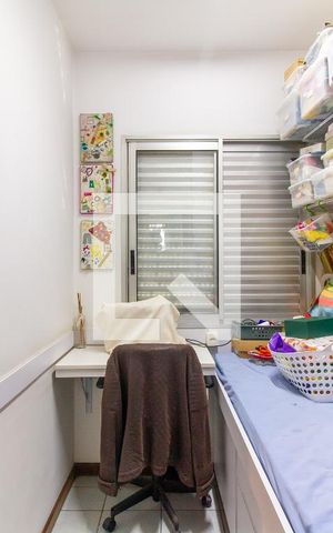 Apartamento à venda com 147m², 3 quartos e 2 vagas Apartamento à venda com 147m², 3 quartos e 2 vagasQuarto de Serviço