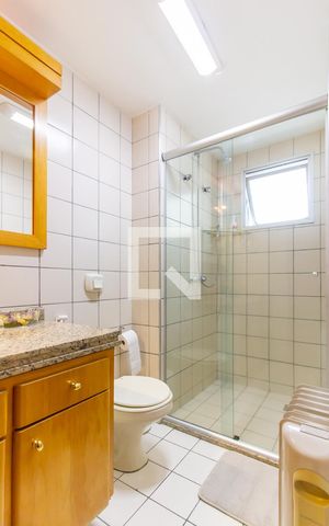 Apartamento à venda com 147m², 3 quartos e 2 vagas Apartamento à venda com 147m², 3 quartos e 2 vagasBanheiro da Suíte 2