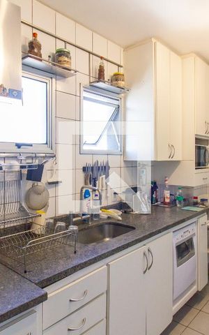 Apartamento à venda com 147m², 3 quartos e 2 vagas Apartamento à venda com 147m², 3 quartos e 2 vagasCozinha