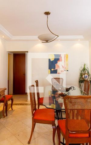 Apartamento à venda com 147m², 3 quartos e 2 vagas Apartamento à venda com 147m², 3 quartos e 2 vagasSala de Jantar