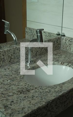 Apartamento para alugar com 73m², 2 quartos e 1 vaga Apartamento para alugar com 73m², 2 quartos e 1 vagaBanheiro