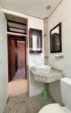 Apartamento à venda com 63m², 2 quartos e 1 vaga Apartamento à venda com 63m², 2 quartos e 1 vagaBanheiro