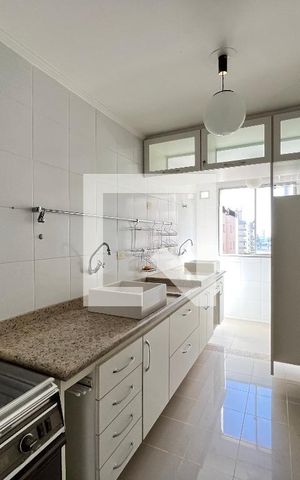 Apartamento à venda com 63m², 2 quartos e 1 vaga Apartamento à venda com 63m², 2 quartos e 1 vagaCozinha
