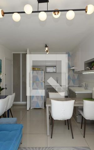 Apartamento à venda com 48m², 2 quartos e 1 vagaSala