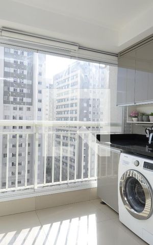 Apartamento à venda com 48m², 2 quartos e 1 vagaVaranda/Serviço