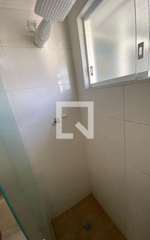 Apartamento para alugar com 50m², 2 quartos e 1 vaga Apartamento para alugar com 50m², 2 quartos e 1 vagaBanheiro