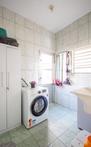 Casa à venda com 275m², 2 quartos e 1 vaga Casa à venda com 275m², 2 quartos e 1 vagaÁrea de Serviço