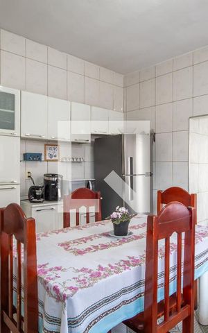 Casa à venda com 275m², 2 quartos e 1 vaga Casa à venda com 275m², 2 quartos e 1 vagaCozinha
