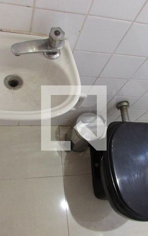 Apartamento à venda com 75m², 2 quartos e 2 vagasBanheiro Social