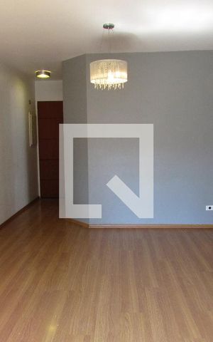 Apartamento à venda com 75m², 2 quartos e 2 vagasSala