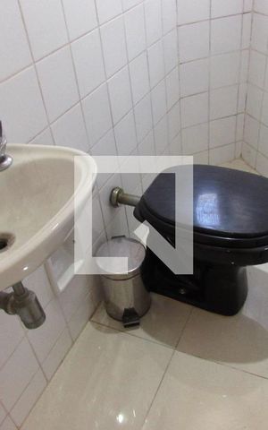 Apartamento à venda com 75m², 2 quartos e 2 vagasBanheiro Social