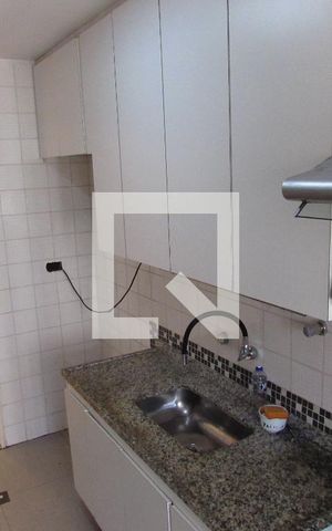 Apartamento à venda com 75m², 2 quartos e 2 vagasCozinha - Armários