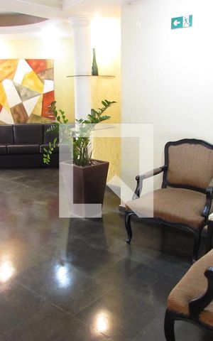 Apartamento à venda com 75m², 2 quartos e 2 vagasHall social