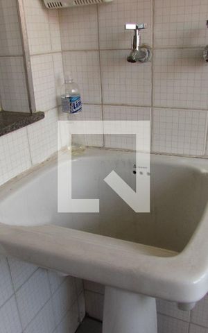 Apartamento à venda com 75m², 2 quartos e 2 vagasÁrea de Serviço