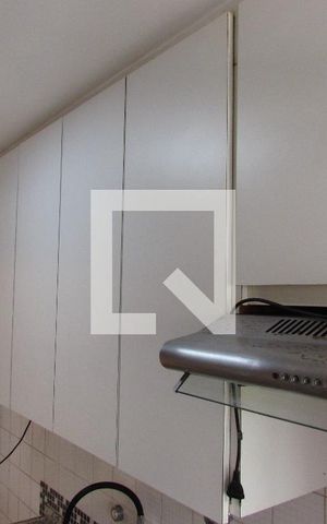 Apartamento à venda com 75m², 2 quartos e 2 vagasCozinha - Armários