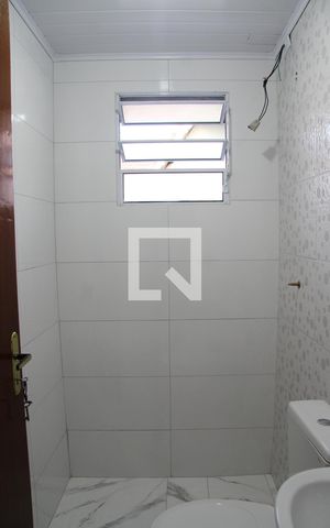 Casa para alugar com 80m², 2 quartos e sem vagaBanheiro social 