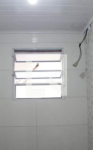 Casa para alugar com 80m², 2 quartos e sem vagaBanheiro social 