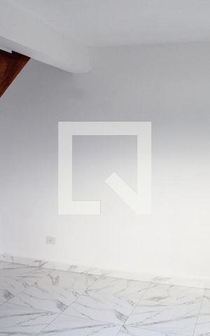 Casa para alugar com 80m², 2 quartos e sem vagaSala e Cozinha integrada 