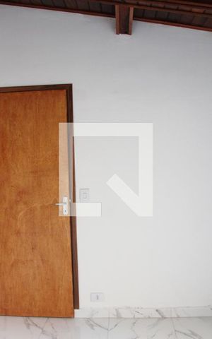 Casa para alugar com 80m², 2 quartos e sem vagaQuarto 01