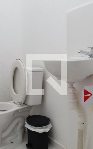 Apartamento para alugar com 49m², 2 quartos e sem vagaBanheiro