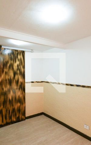 Casa à venda com 40m², 1 quarto e sem vagaQuarto