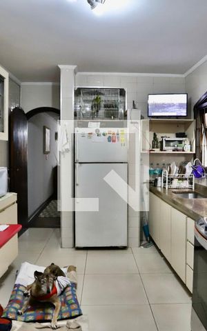 Casa à venda com 180m², 4 quartos e 1 vaga Casa à venda com 180m², 4 quartos e 1 vagaCozinha
