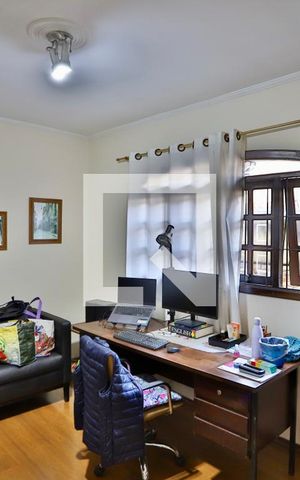 Casa à venda com 180m², 4 quartos e 1 vaga Casa à venda com 180m², 4 quartos e 1 vagaQuarto 2
